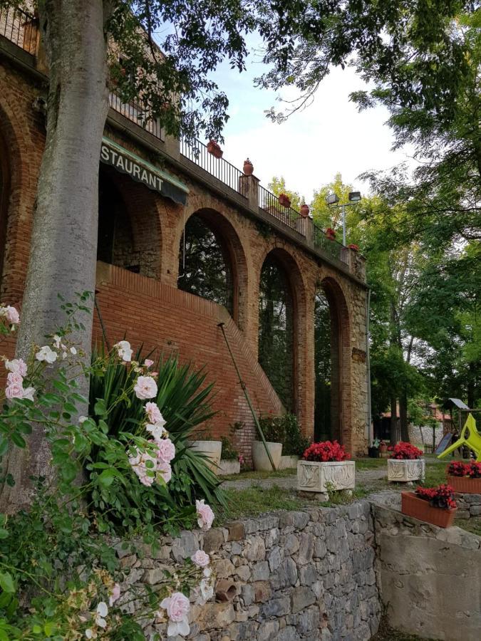 Camping - Bungalows La Soleia D'Oix Bagian luar foto